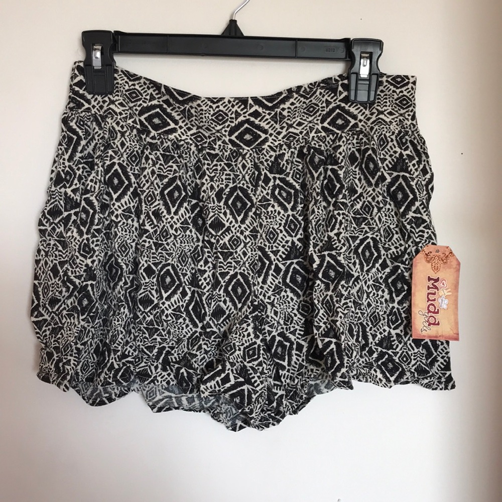 Mudd Patterned Shorts